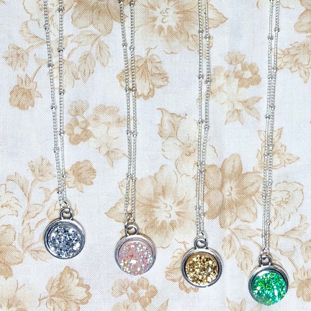 Sparkle Druzy Crystal Stone Neclaces ✨
